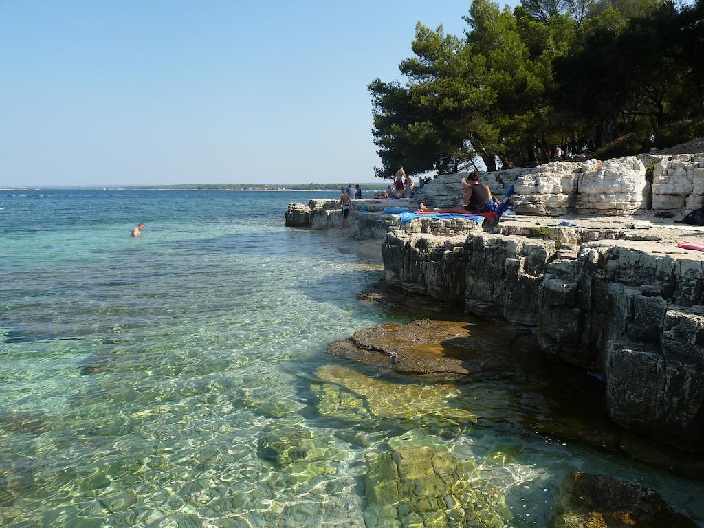 Happy Camp Mobile Homes In Brioni Sunny Camping Štinjan Buitenkant foto