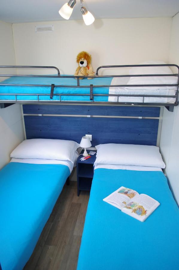 Happy Camp Mobile Homes In Brioni Sunny Camping Štinjan Buitenkant foto